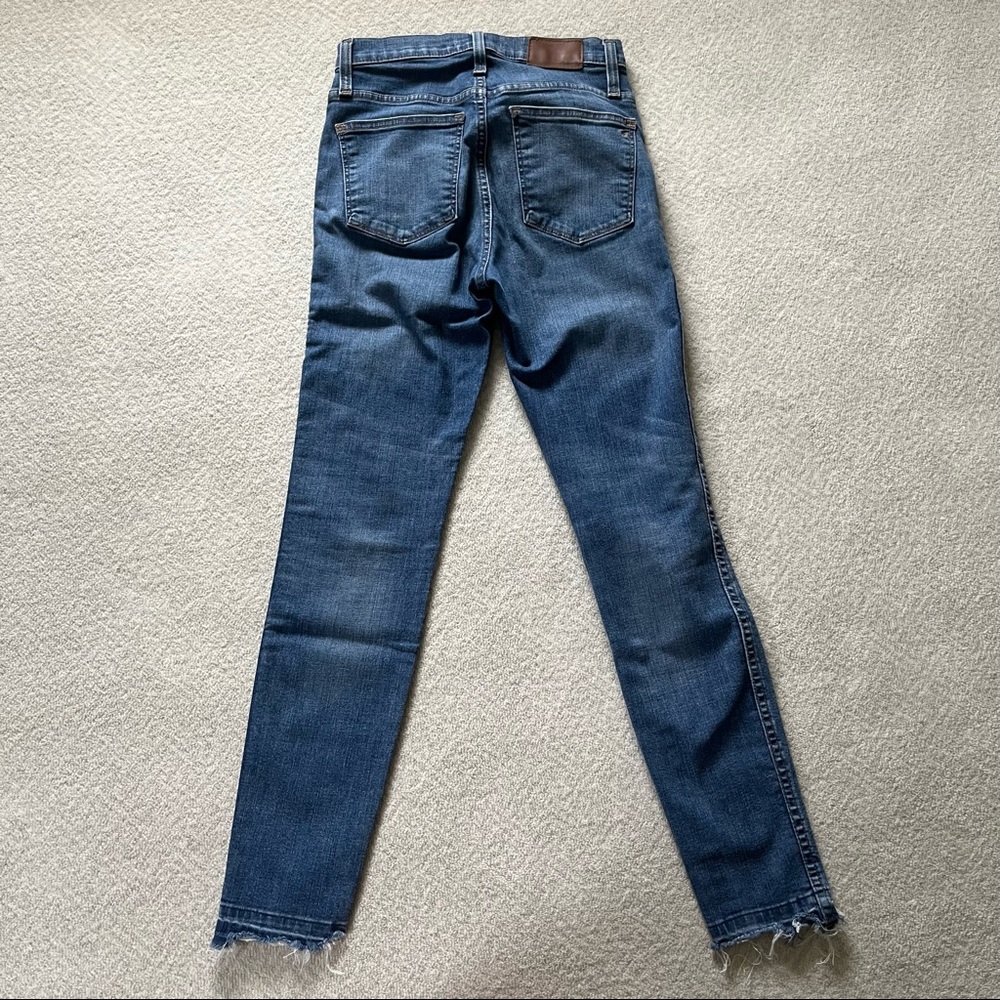 Madewell 10" High-Rise Skinny Jeans: Drop Step-Hem Edition in Everton - Picture 4 of 7
